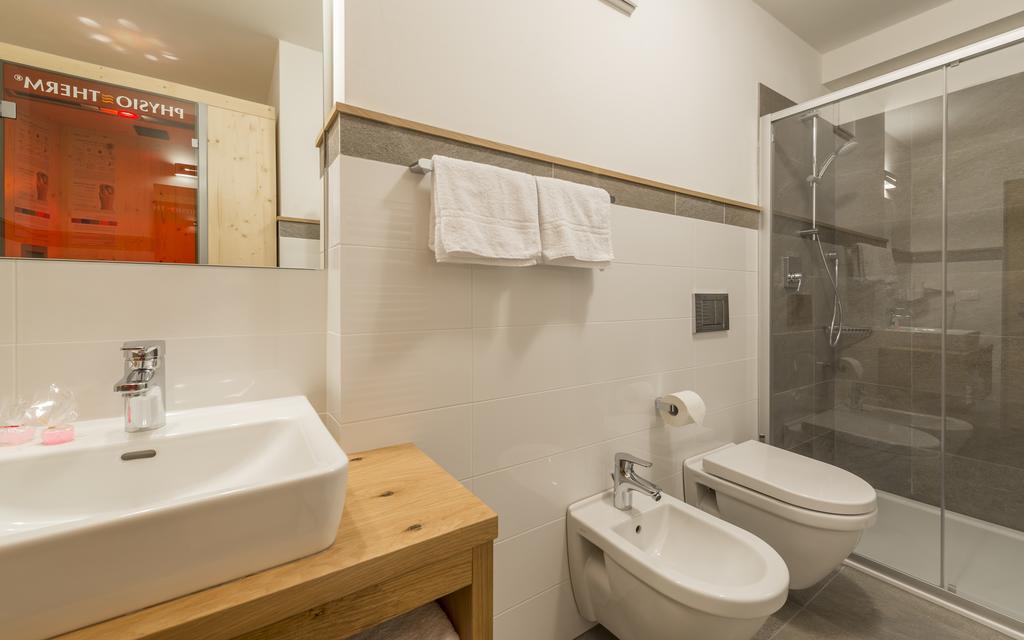 Waldheim Appartements Bressanone Oda fotoğraf